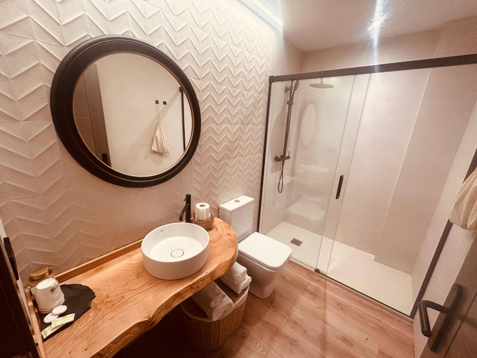 A Reigada Hotel Restaurante Grandas de Salime Ngoại thất bức ảnh